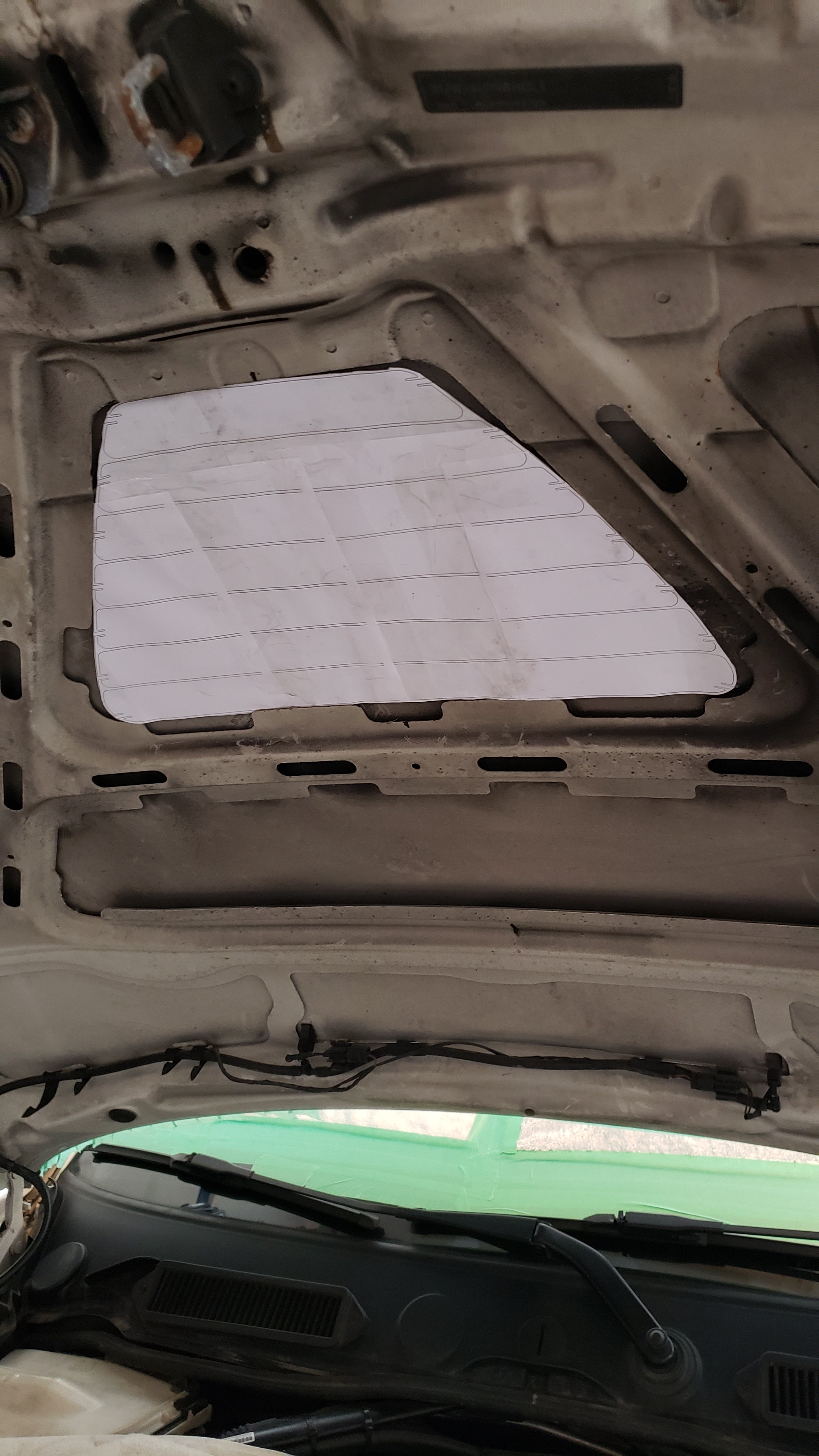 BMW 1 Series Hood Vent