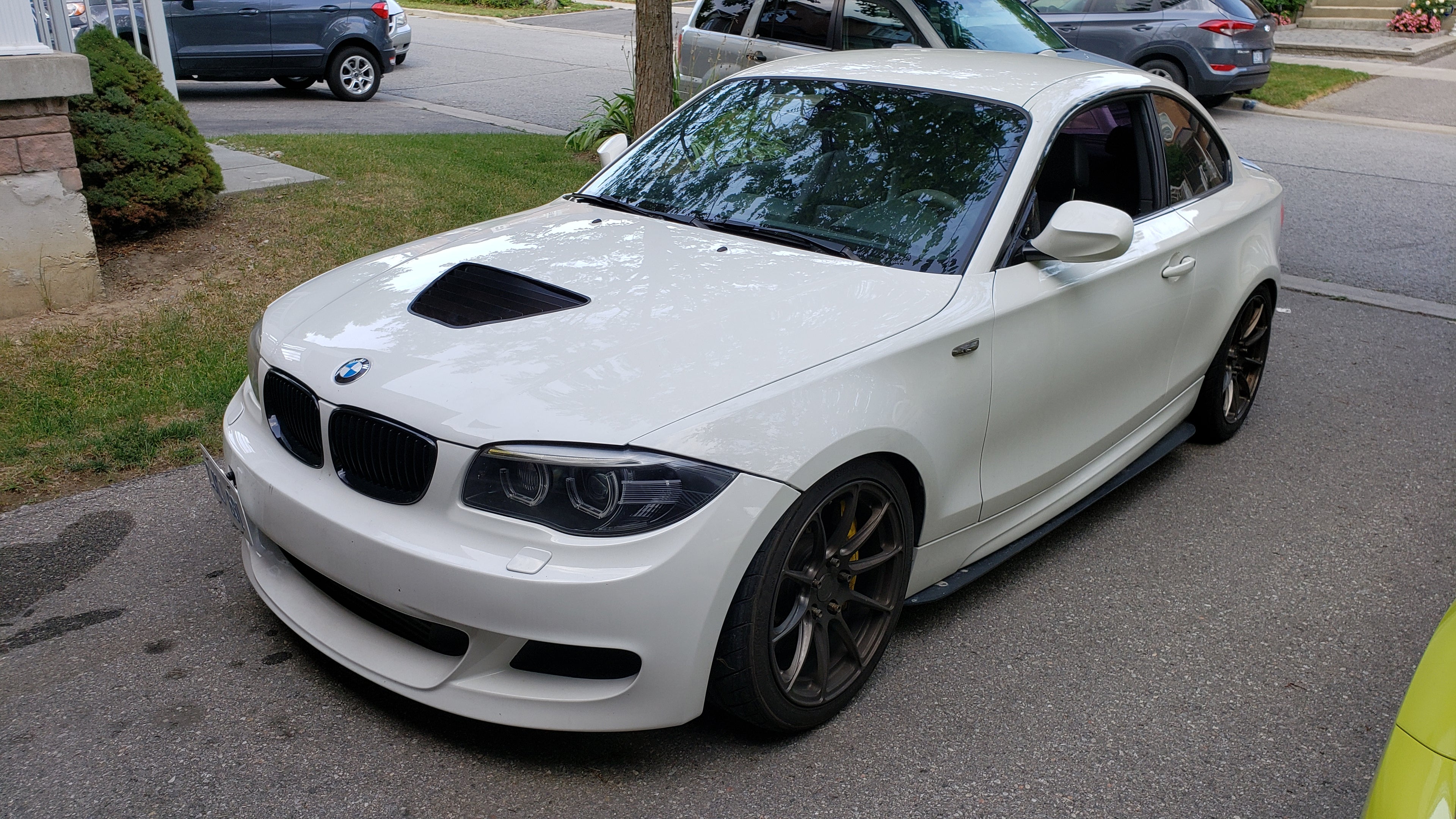 BMW 1 Series Hood Vent
