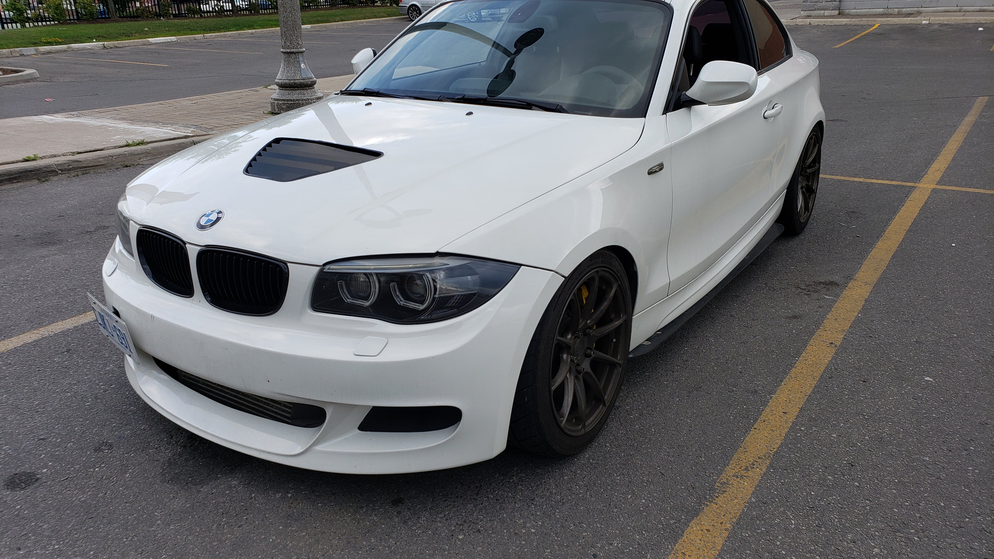 BMW 1 Series Hood Vent