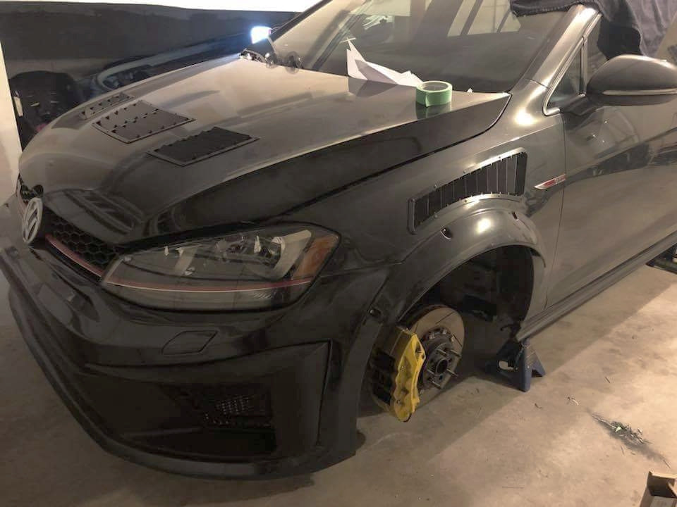 MK7 Golf GTI/R Hood Vent and Fender Vent Combo