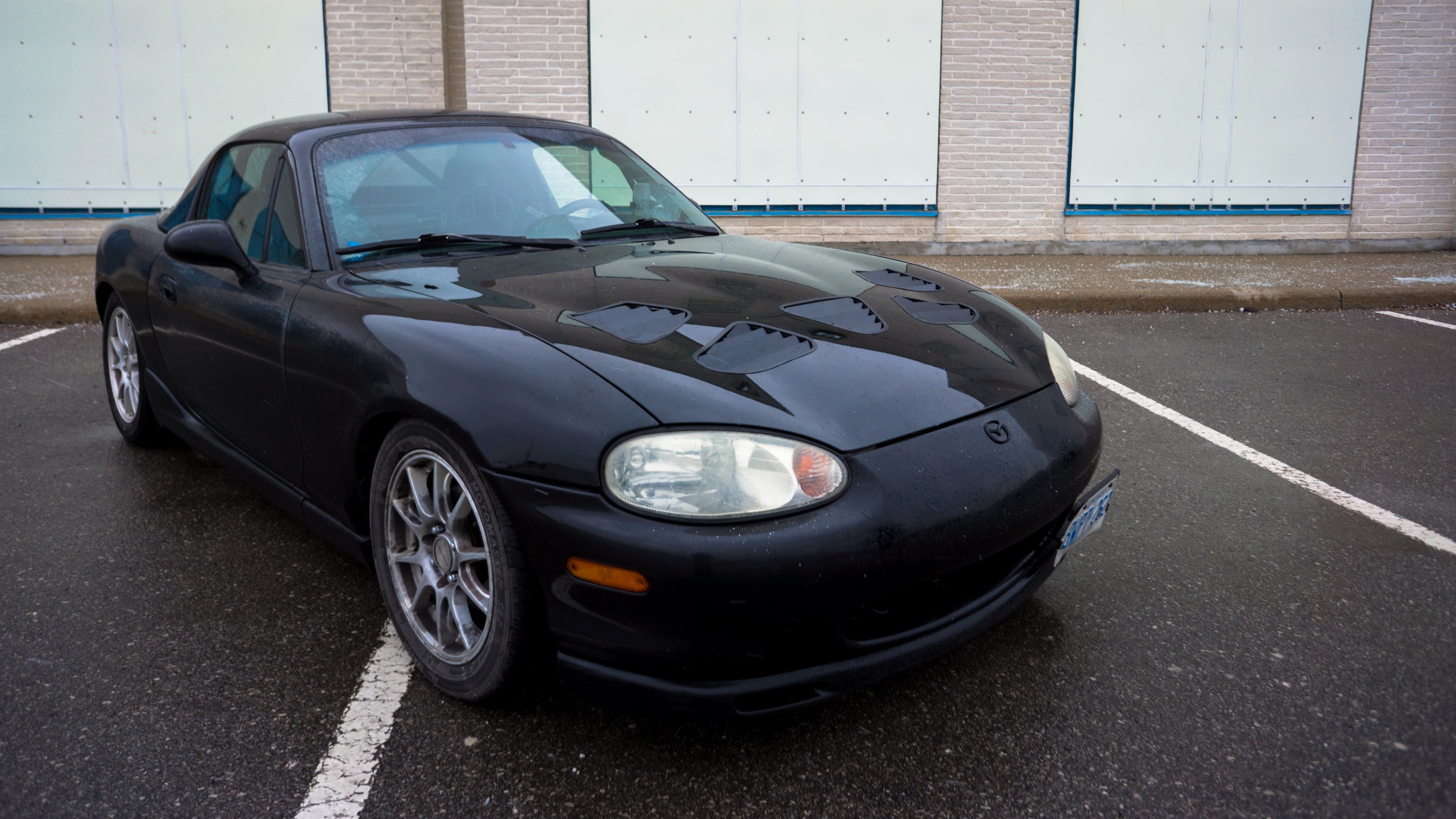 MX-5 Hood Vents